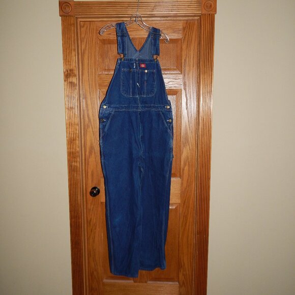 Dickies Bib Overalls Men's Size 42x32 Blue Denim Jean Carpenter Workwear Pants - Picture 1 of 3